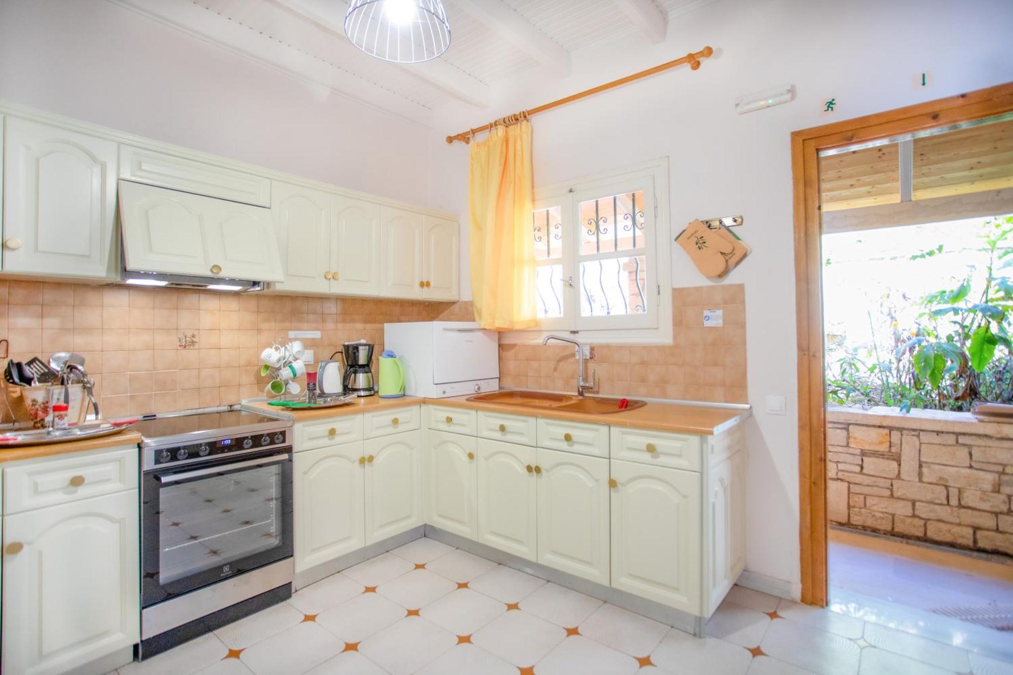 Seaview Calypso Villa Nisaki  Ngoại thất bức ảnh