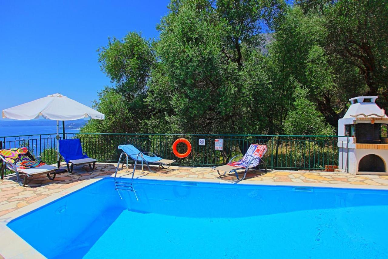 Seaview Calypso Villa Nisaki  Ngoại thất bức ảnh